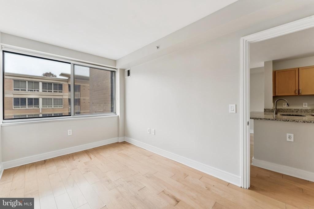 800 4th Street Sw - Photo 9