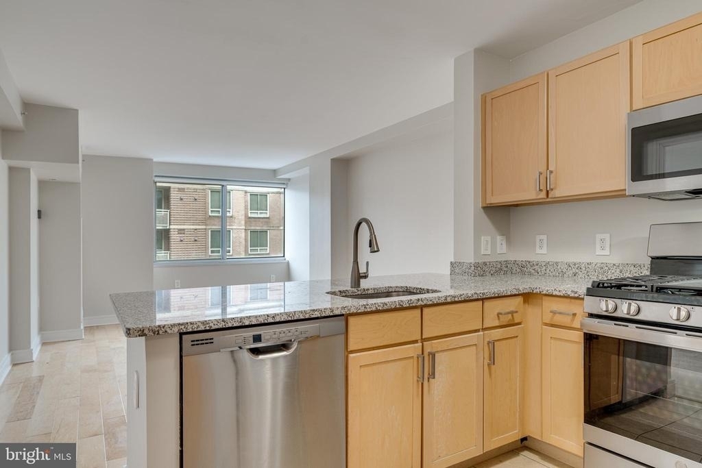 800 4th Street Sw - Photo 0