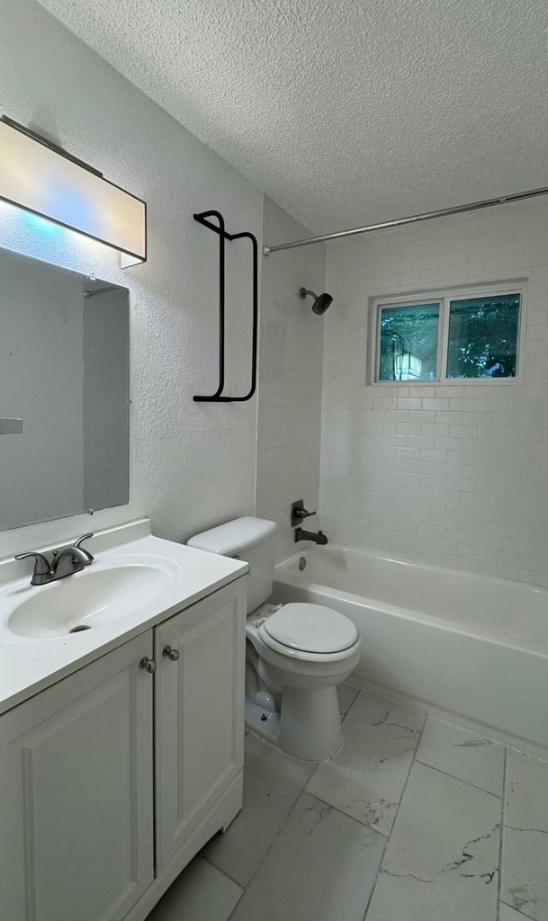 6400 Vioitha Dr - Photo 5