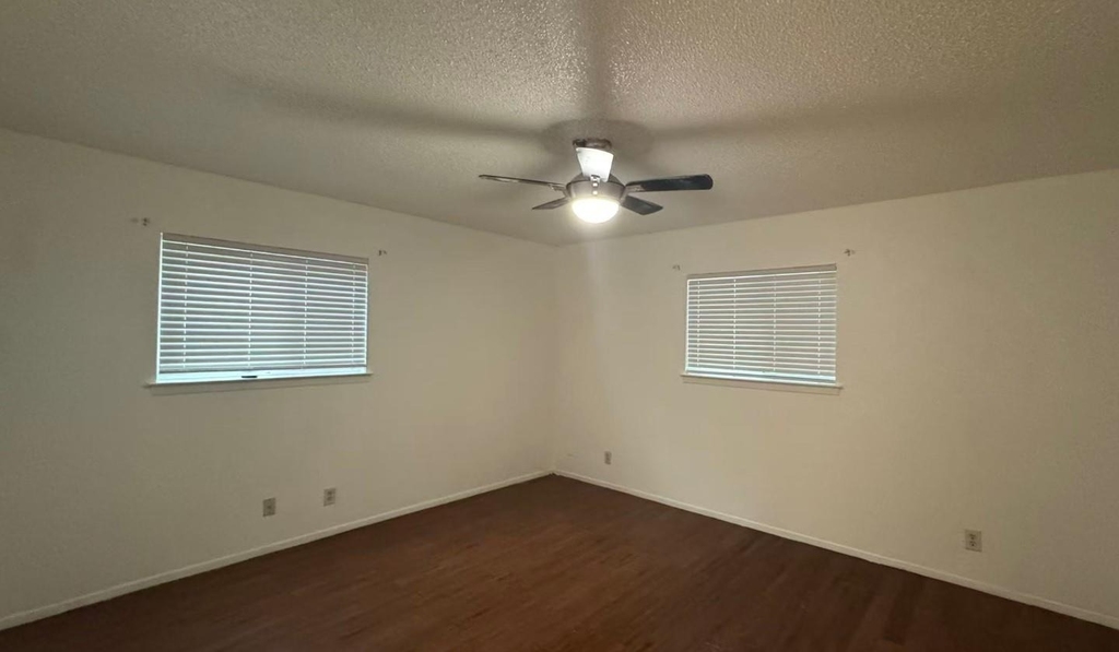 6400 Vioitha Dr - Photo 6