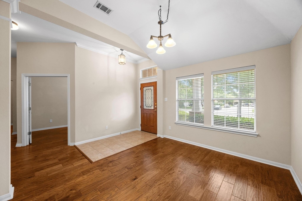 3808 Noe Ln - Photo 17