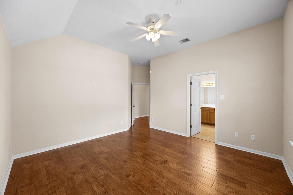 3808 Noe Ln - Photo 7