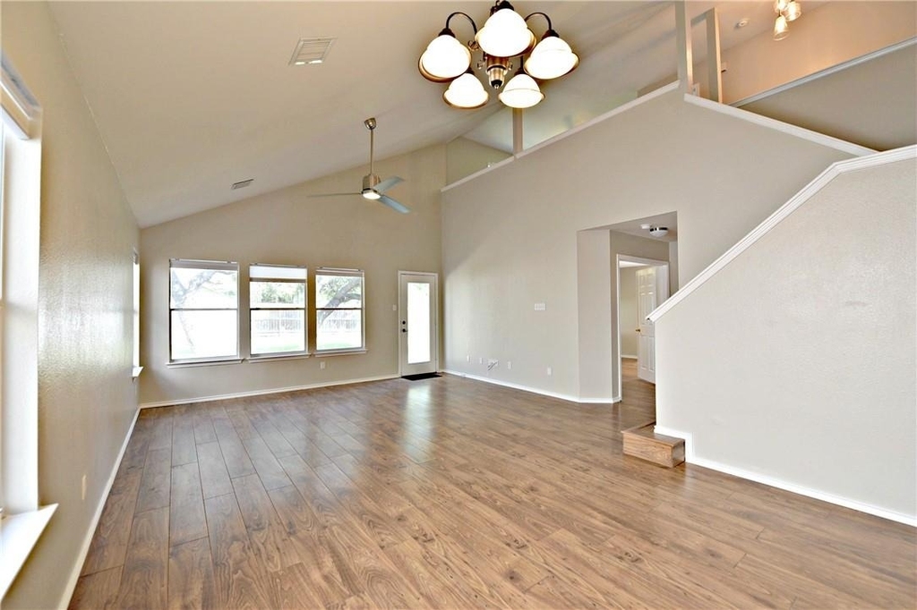 8416 Alvin High Ln - Photo 5
