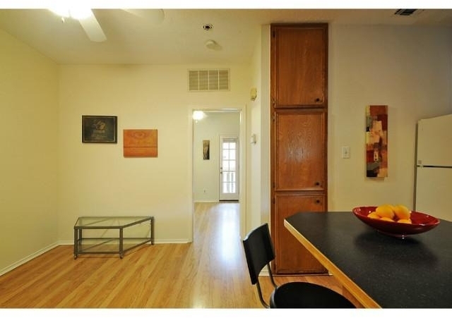 4401 Speedway - Photo 12