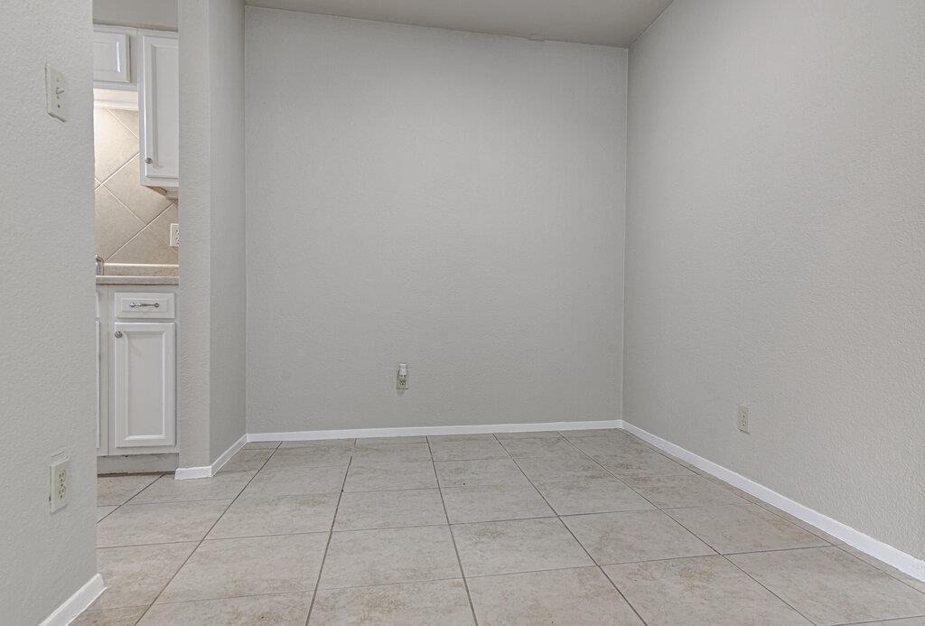 900 Sirocco Dr - Photo 6