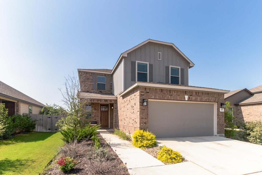 402 Thunder Valley Trl - Photo 1