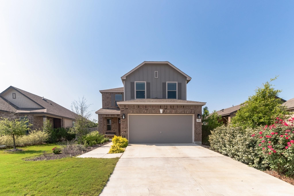 402 Thunder Valley Trl - Photo 0