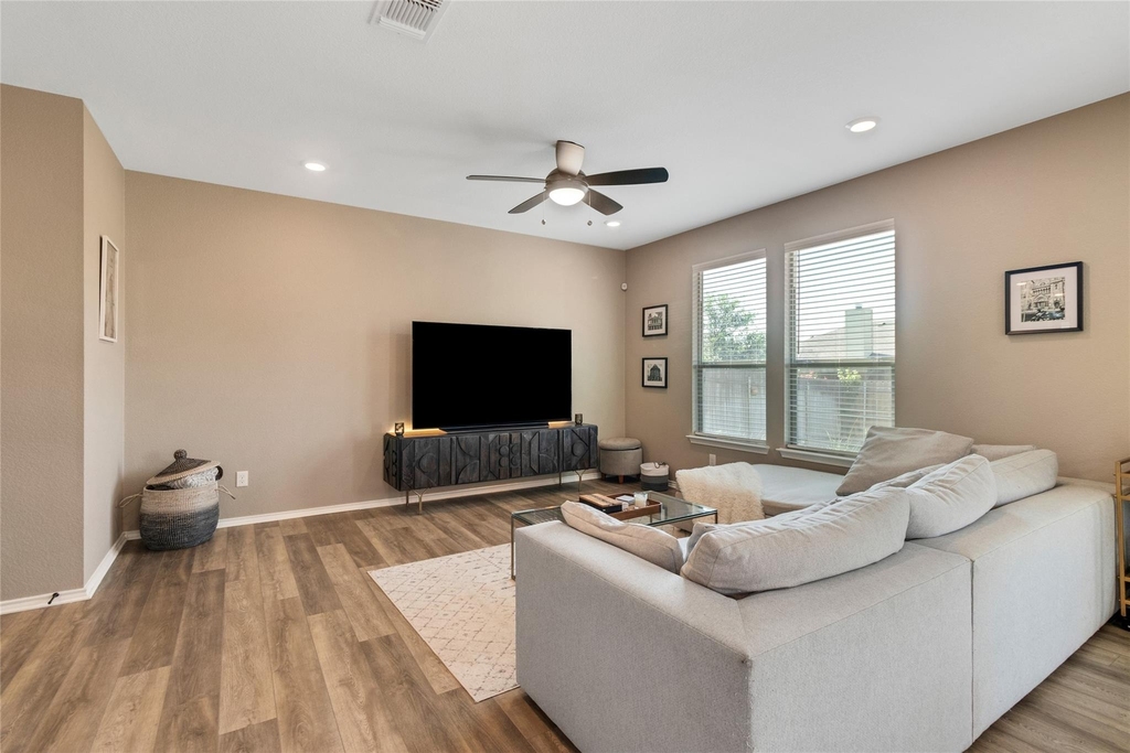 402 Thunder Valley Trl - Photo 7
