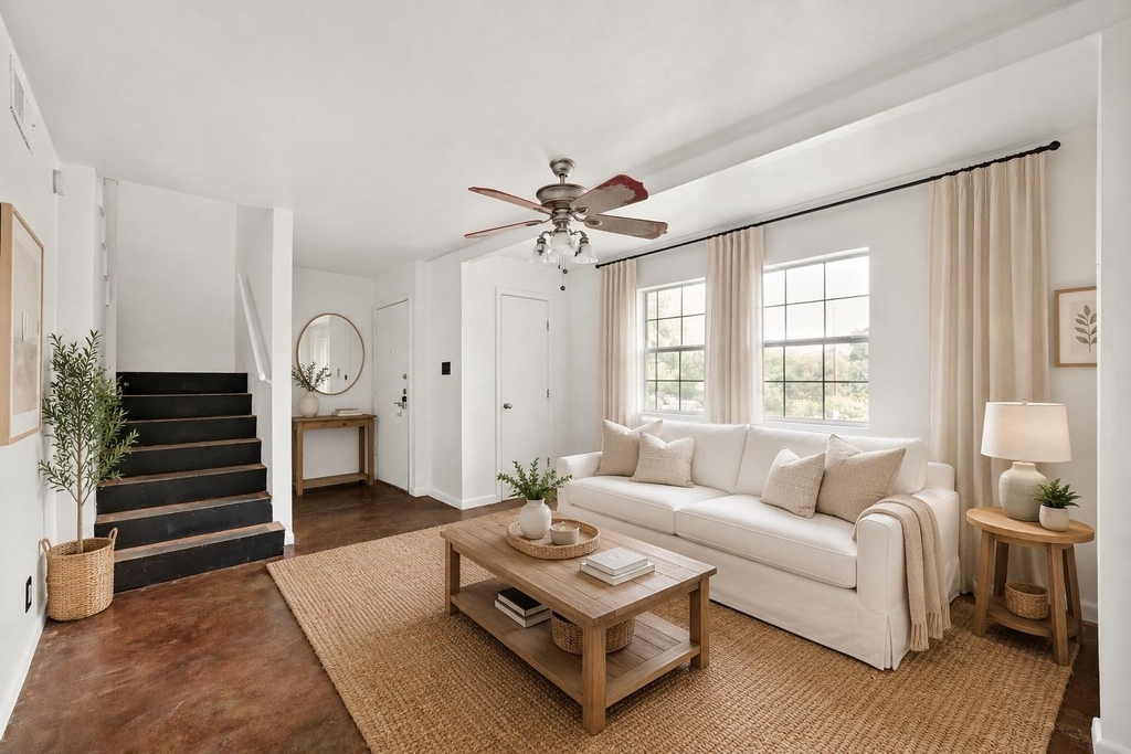 903 Aurora Cir - Photo 5