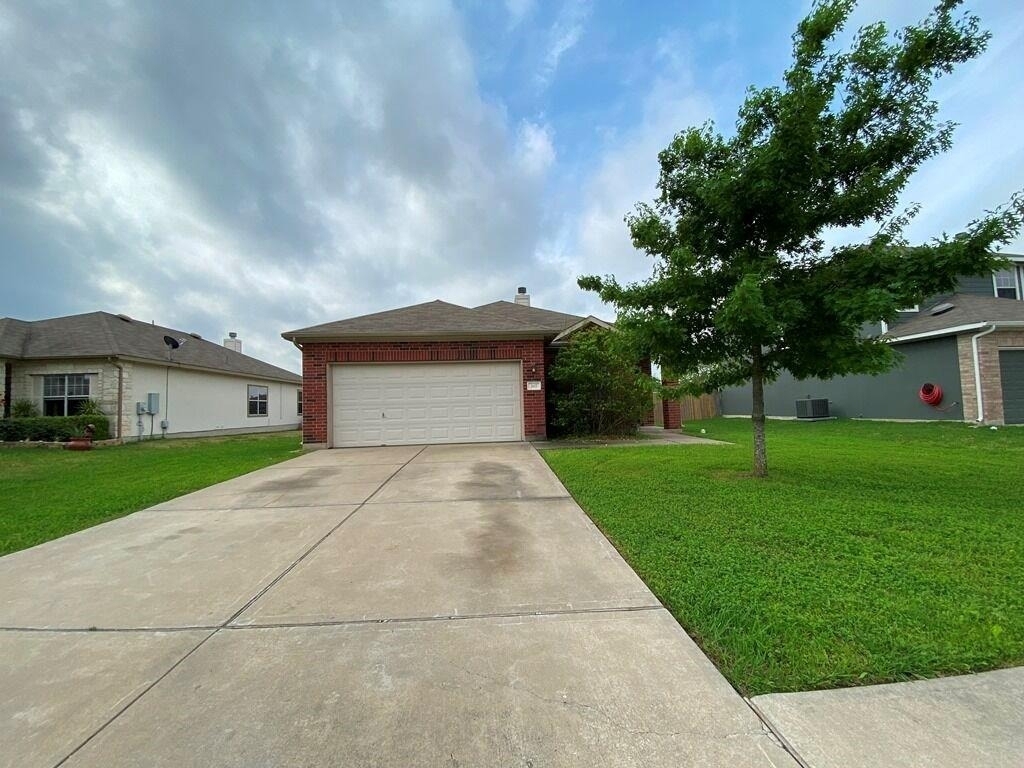 207 Brown St - Photo 0