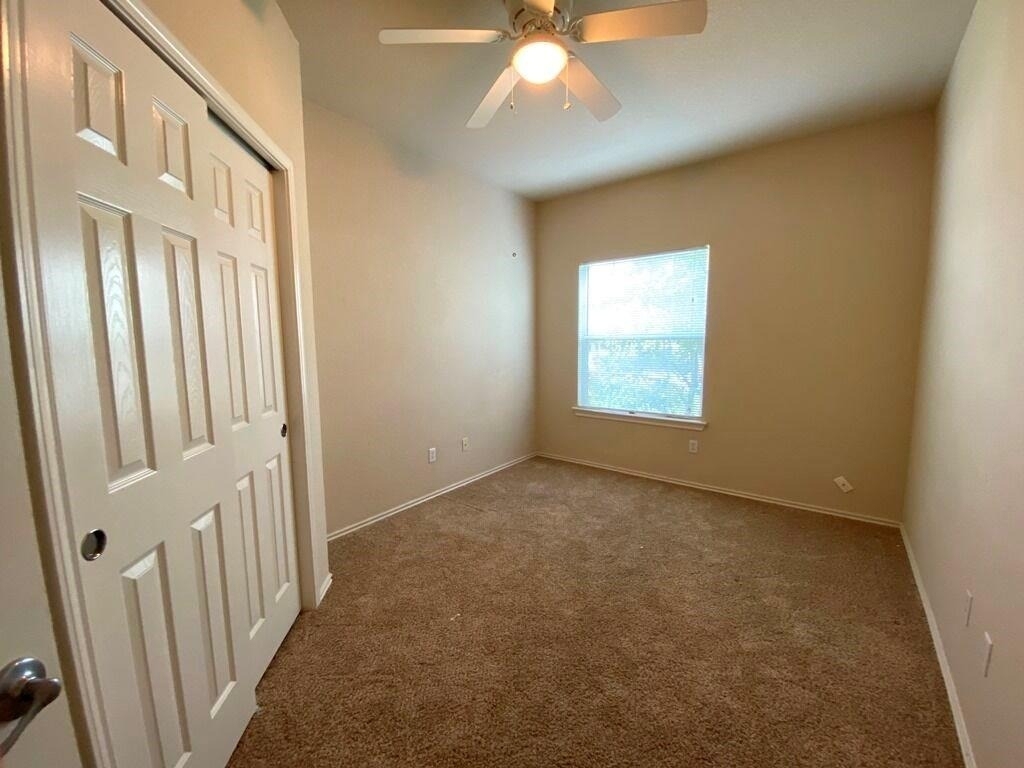 207 Brown St - Photo 18