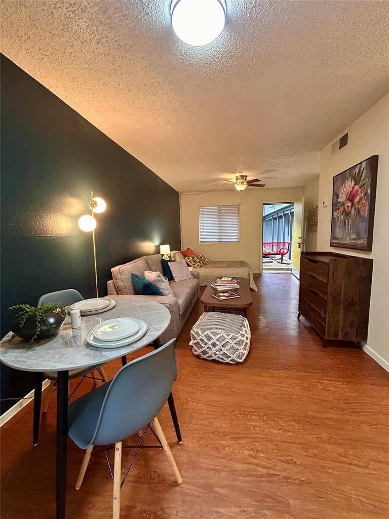4209 Avenue B Ave - Photo 6