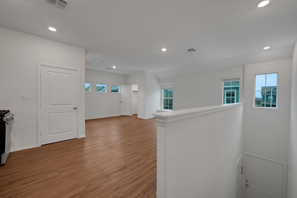 1433 Weatherford Ln - Photo 5