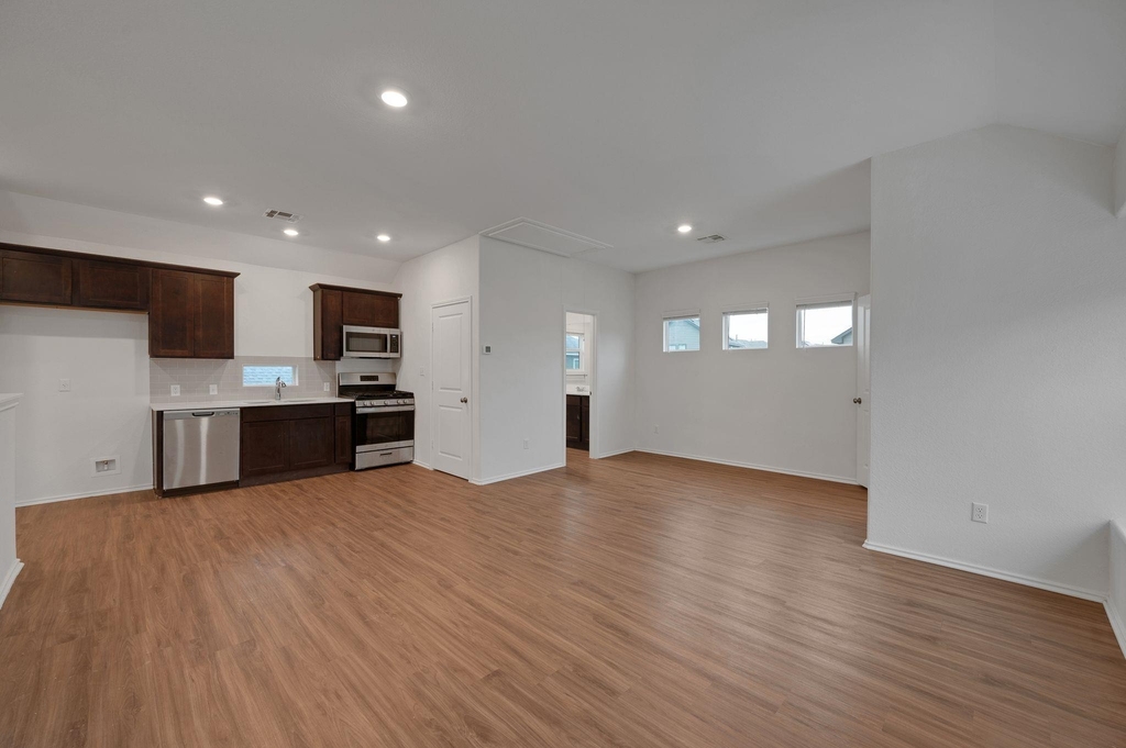 1433 Weatherford Ln - Photo 18