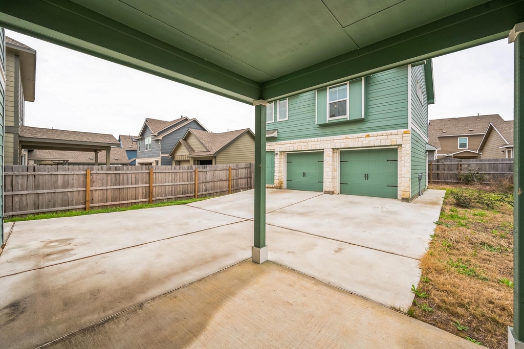 1433 Weatherford Ln - Photo 2