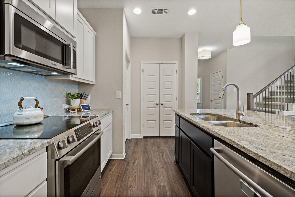 9809 Eloquence Dr - Photo 10