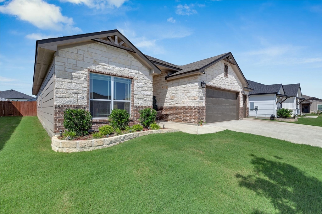 8508 Glade Dr - Photo 3
