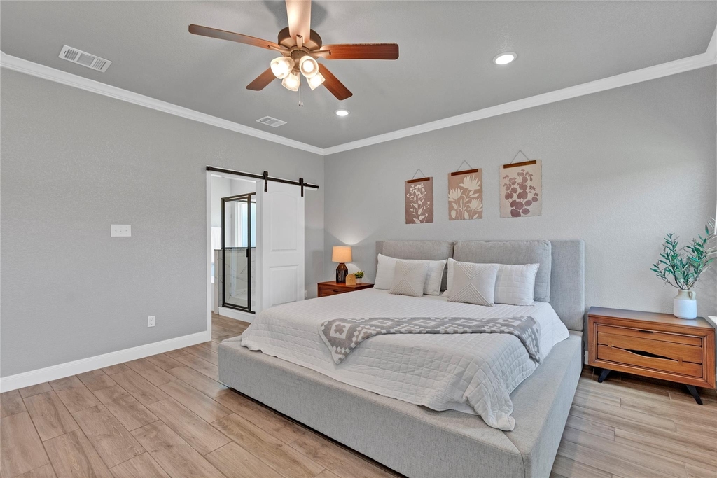 8508 Glade Dr - Photo 6