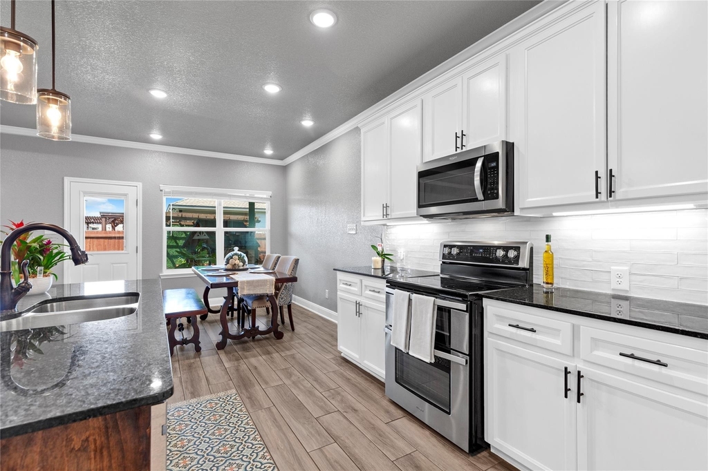 8508 Glade Dr - Photo 25