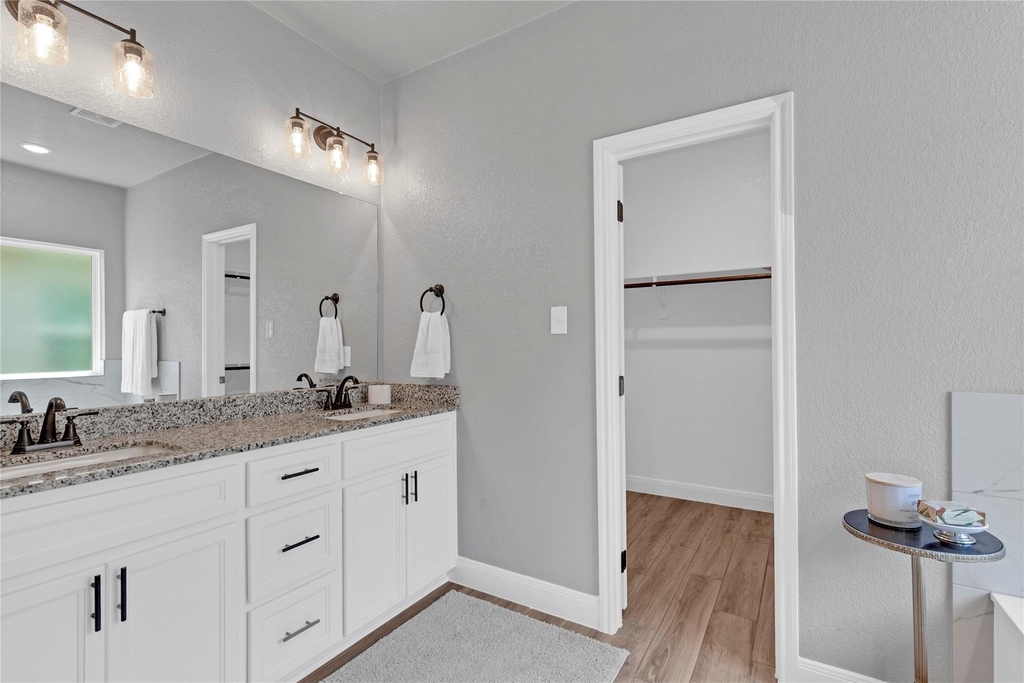 8508 Glade Dr - Photo 9