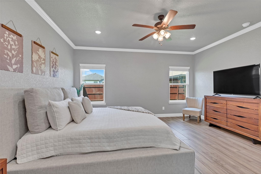 8508 Glade Dr - Photo 7
