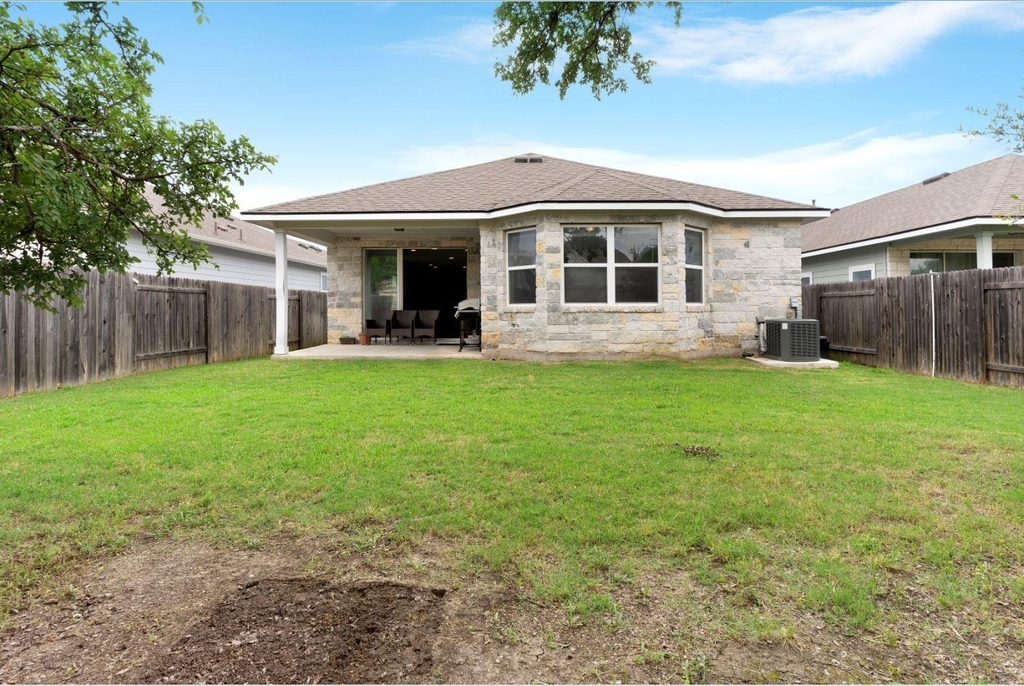 420 Winding Hollow Ln - Photo 32