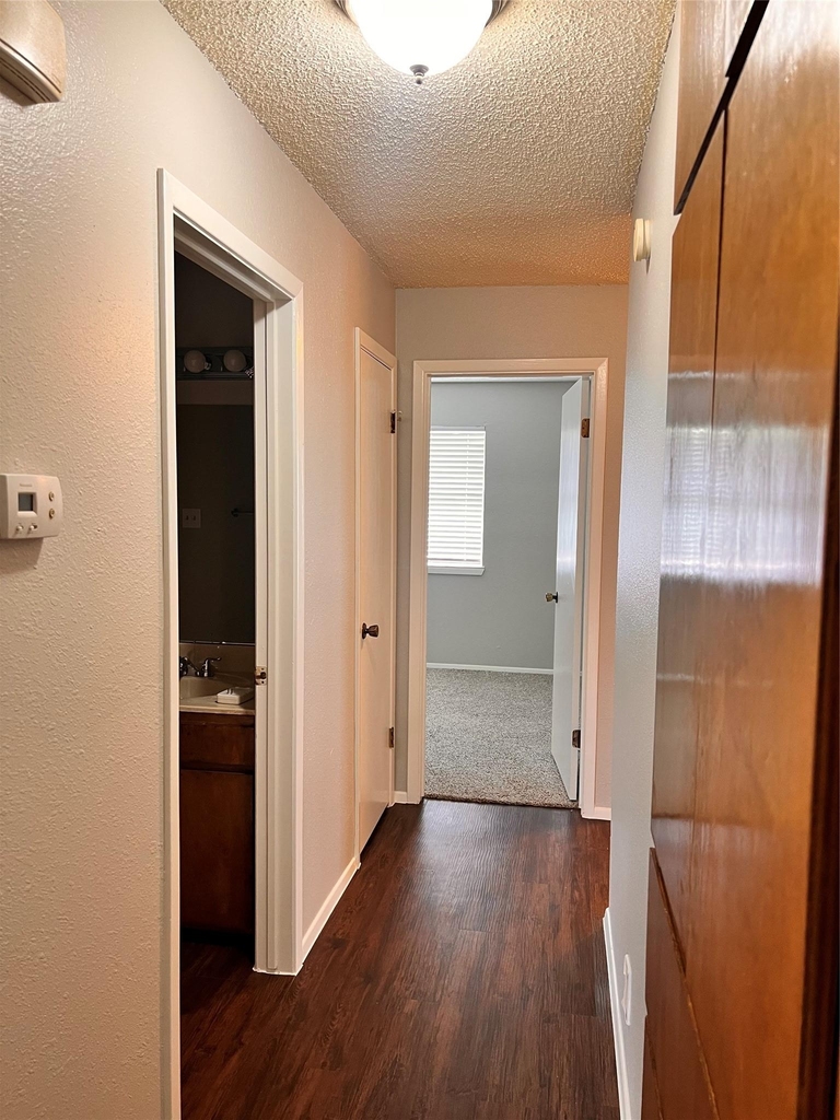 301 12th St - Photo 7