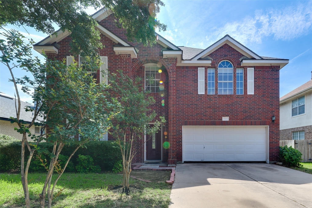 1204 Stepp Bnd - Photo 1