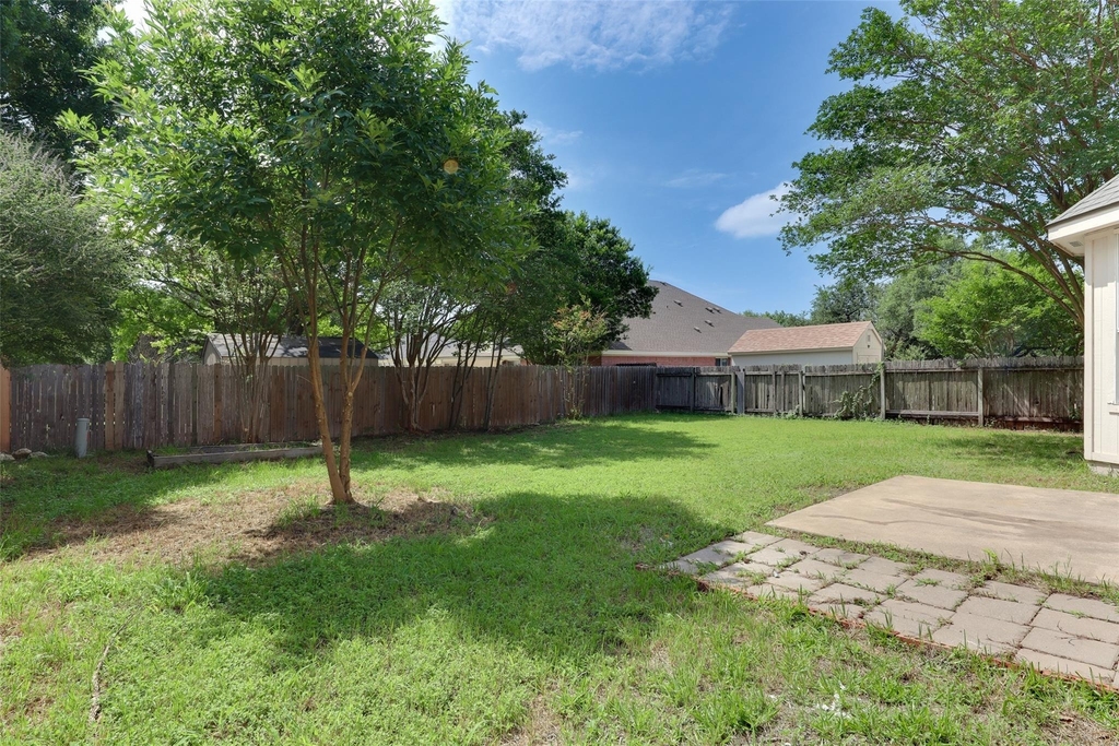 1204 Stepp Bnd - Photo 24