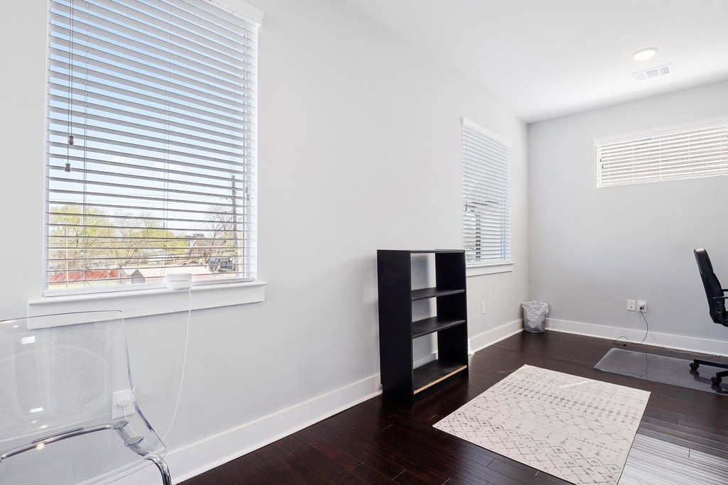 7206 Carver Ave - Photo 14
