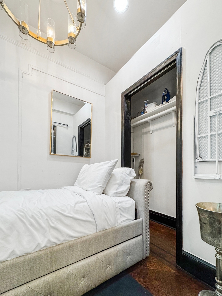 248 Vernon Avenue - Photo 9