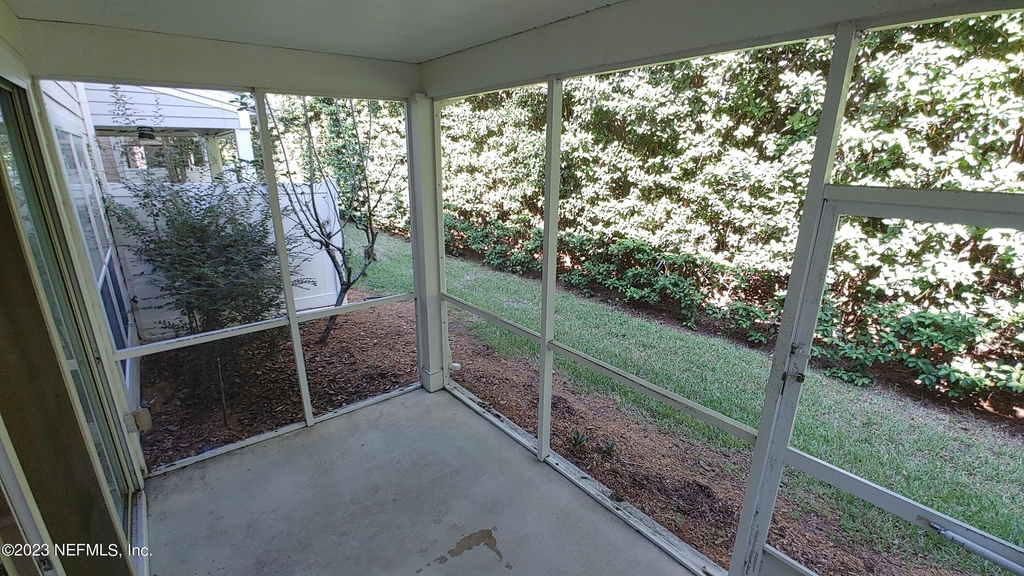 11073 Castlemain Circle E - Photo 10
