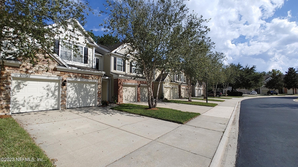 11073 Castlemain Circle E - Photo 1
