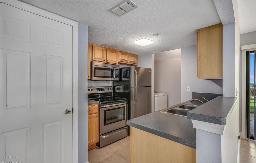 100 Fairway Park Boulevard - Photo 6