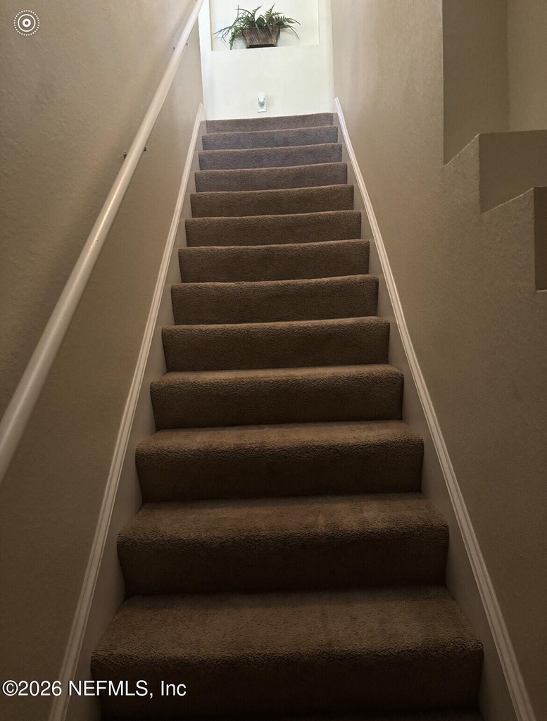 10075 Gate Parkway N - Photo 4