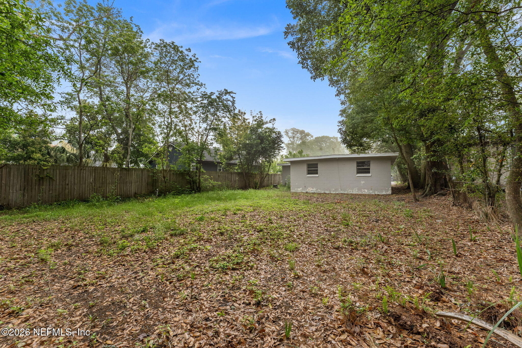 744 Mackinaw Street - Photo 19