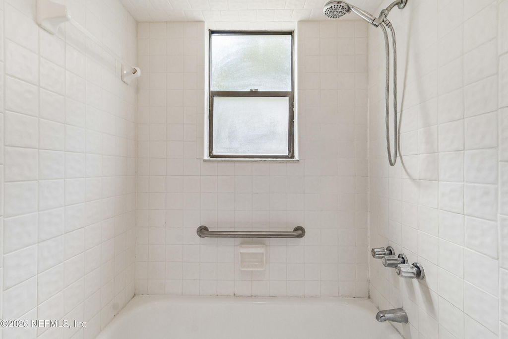 702 Meadowbrook Drive - Photo 12