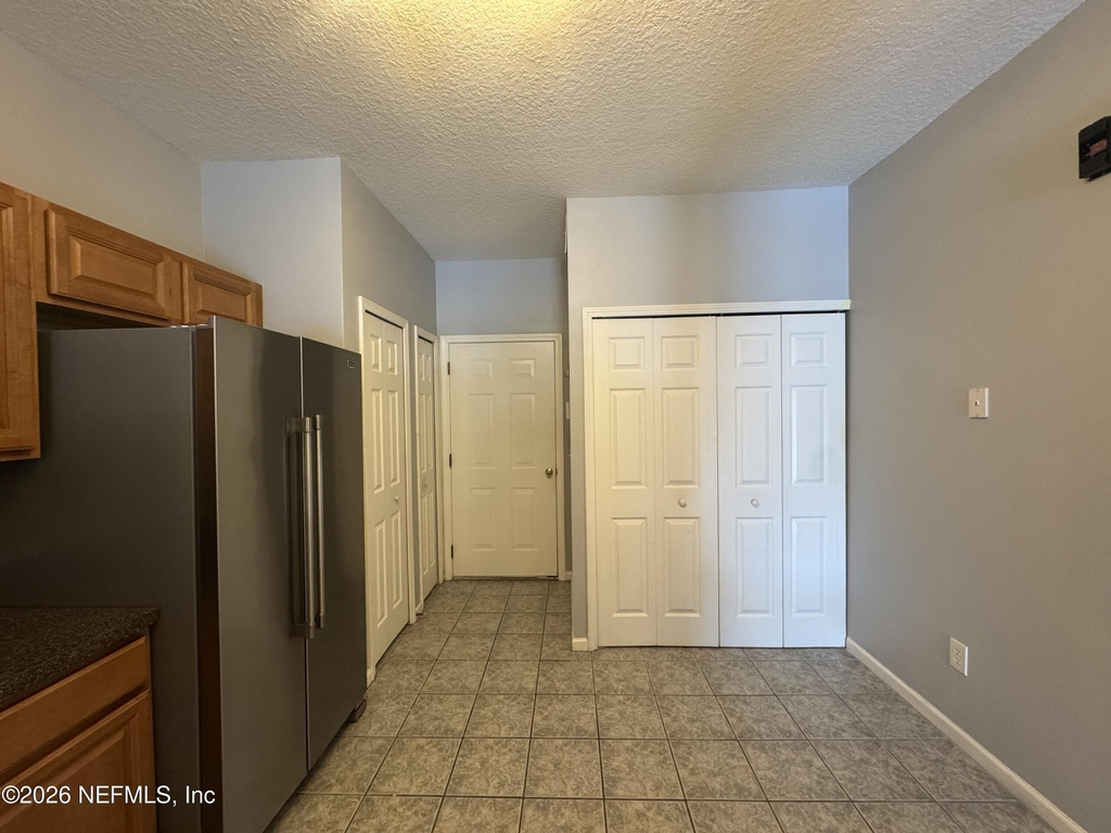 7806 Melvin Road - Photo 10