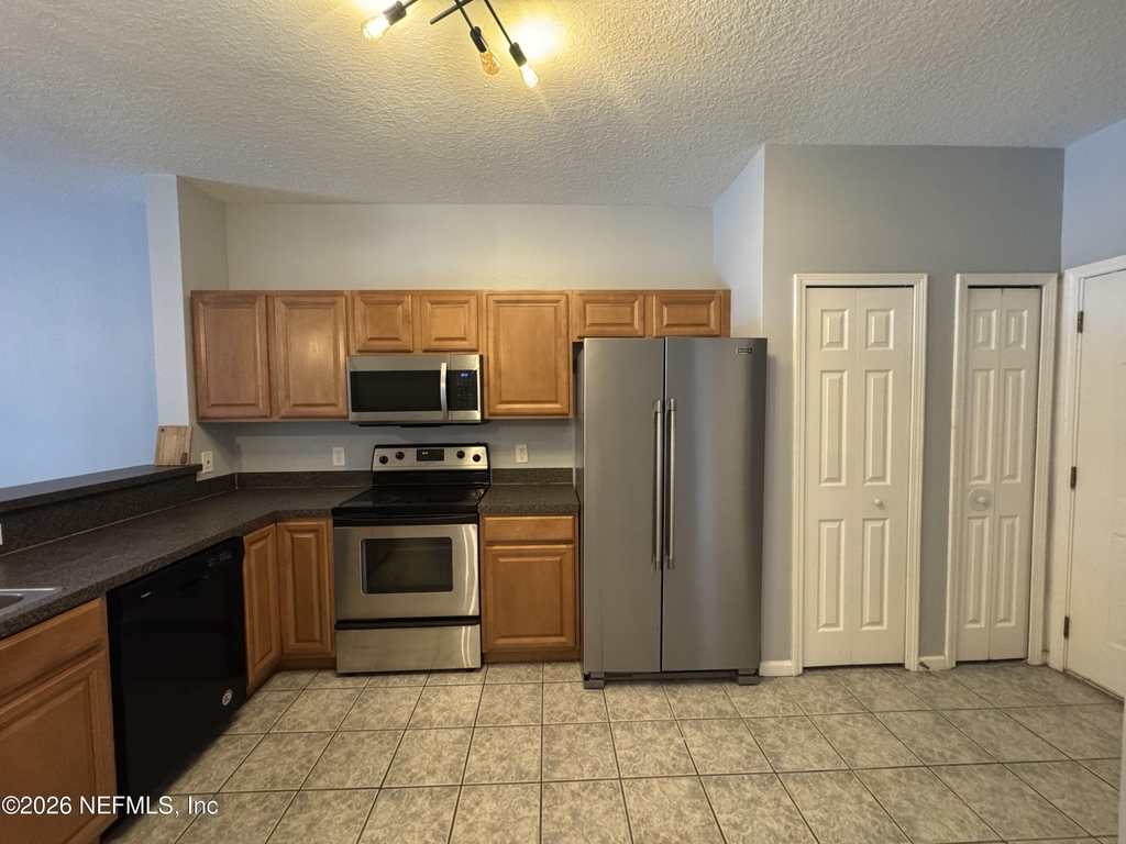 7806 Melvin Road - Photo 7