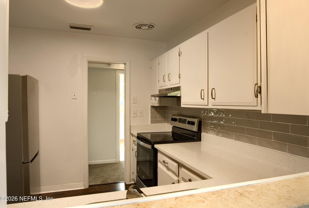1370 Labelle Street - Photo 6