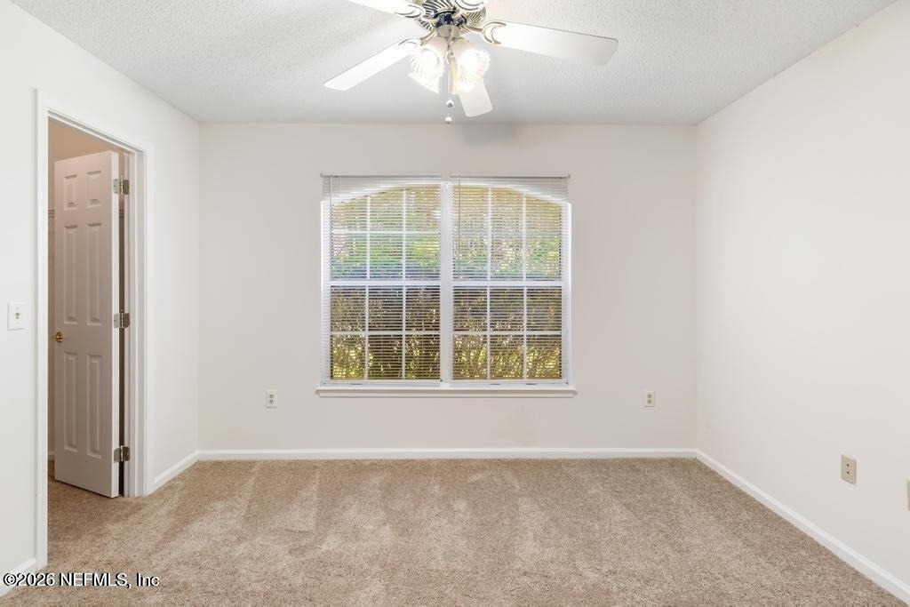 12138 Silver Saddle Drive - Photo 15