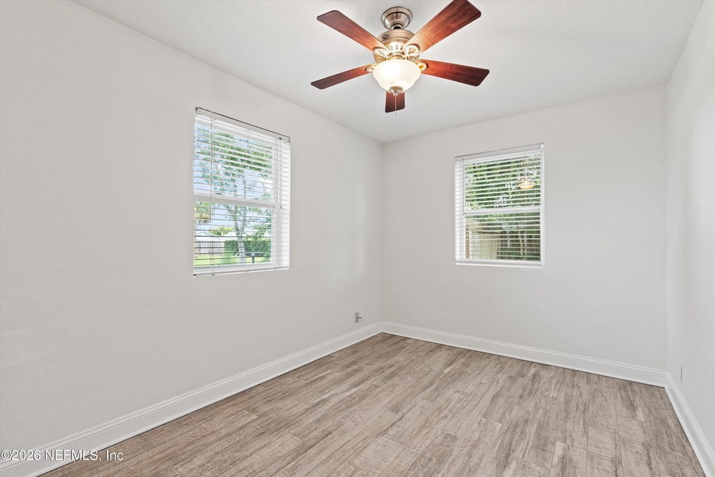 1012 9th Street N - Photo 8