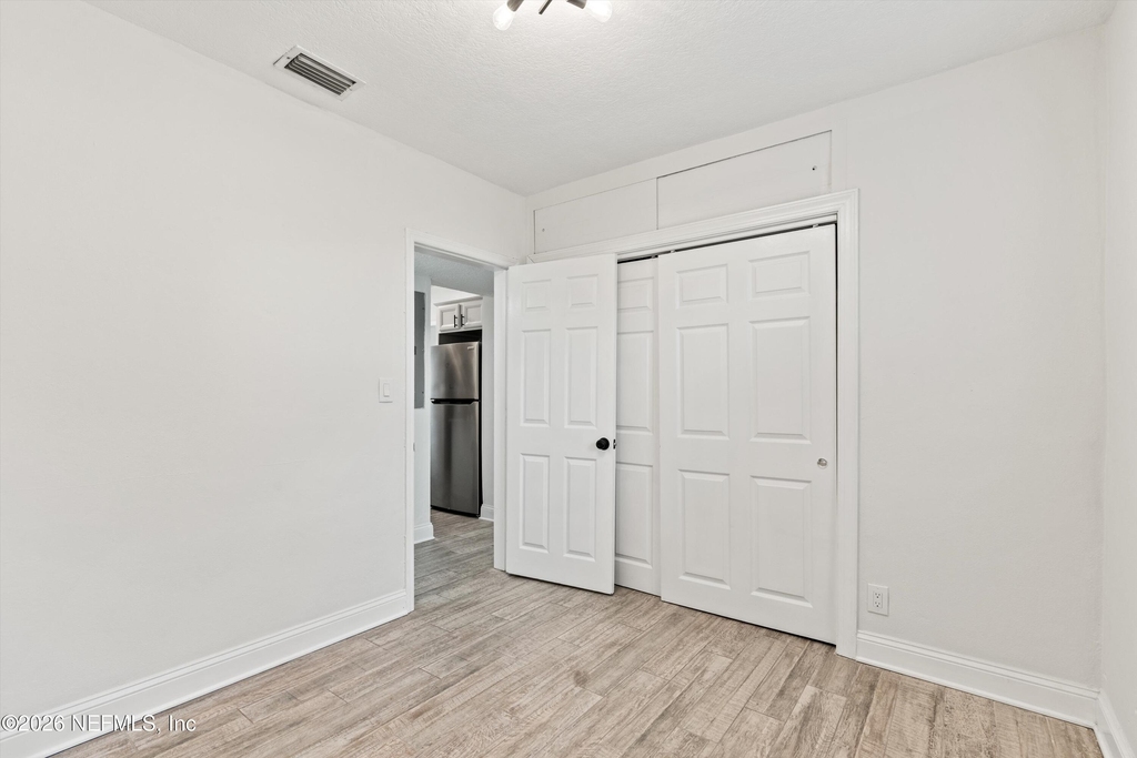 1012 9th Street N - Photo 11