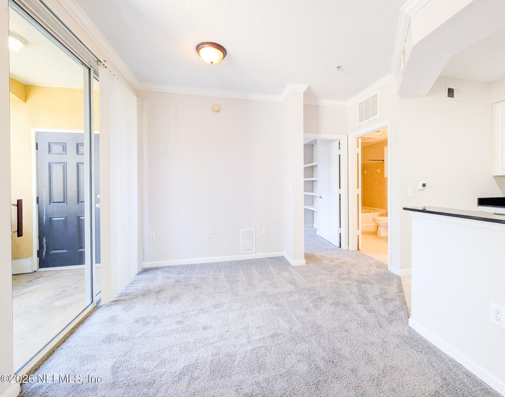 8539 Gate Parkway W - Photo 9