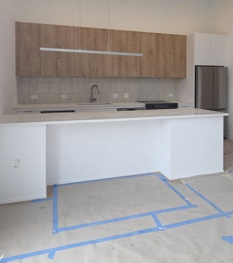 1537 N Orleans Avenue - Photo 4