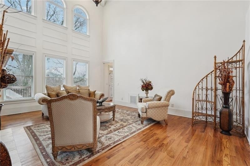 343 Summer Garden Drive - Photo 11