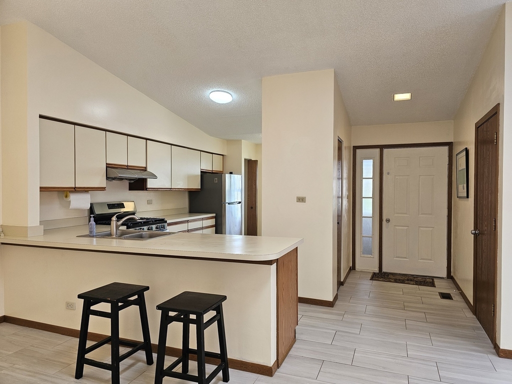 1820 77th Street - Photo 3