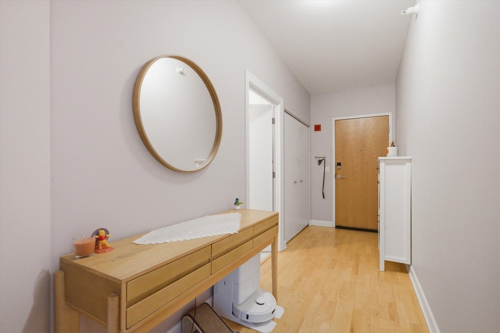 451 W Huron Street - Photo 19