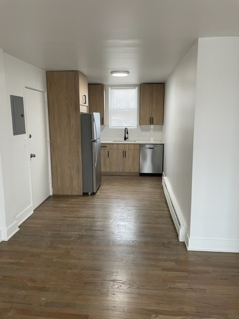 2515 W Jerome Street - Photo 1