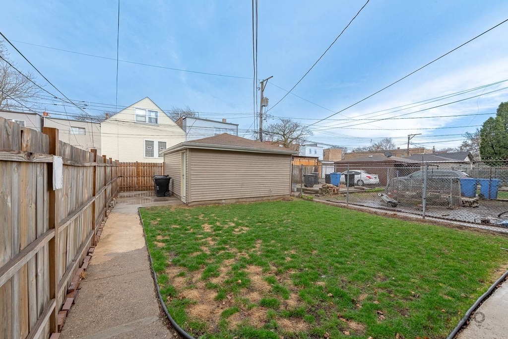 1019 N Ridgeway Avenue - Photo 20
